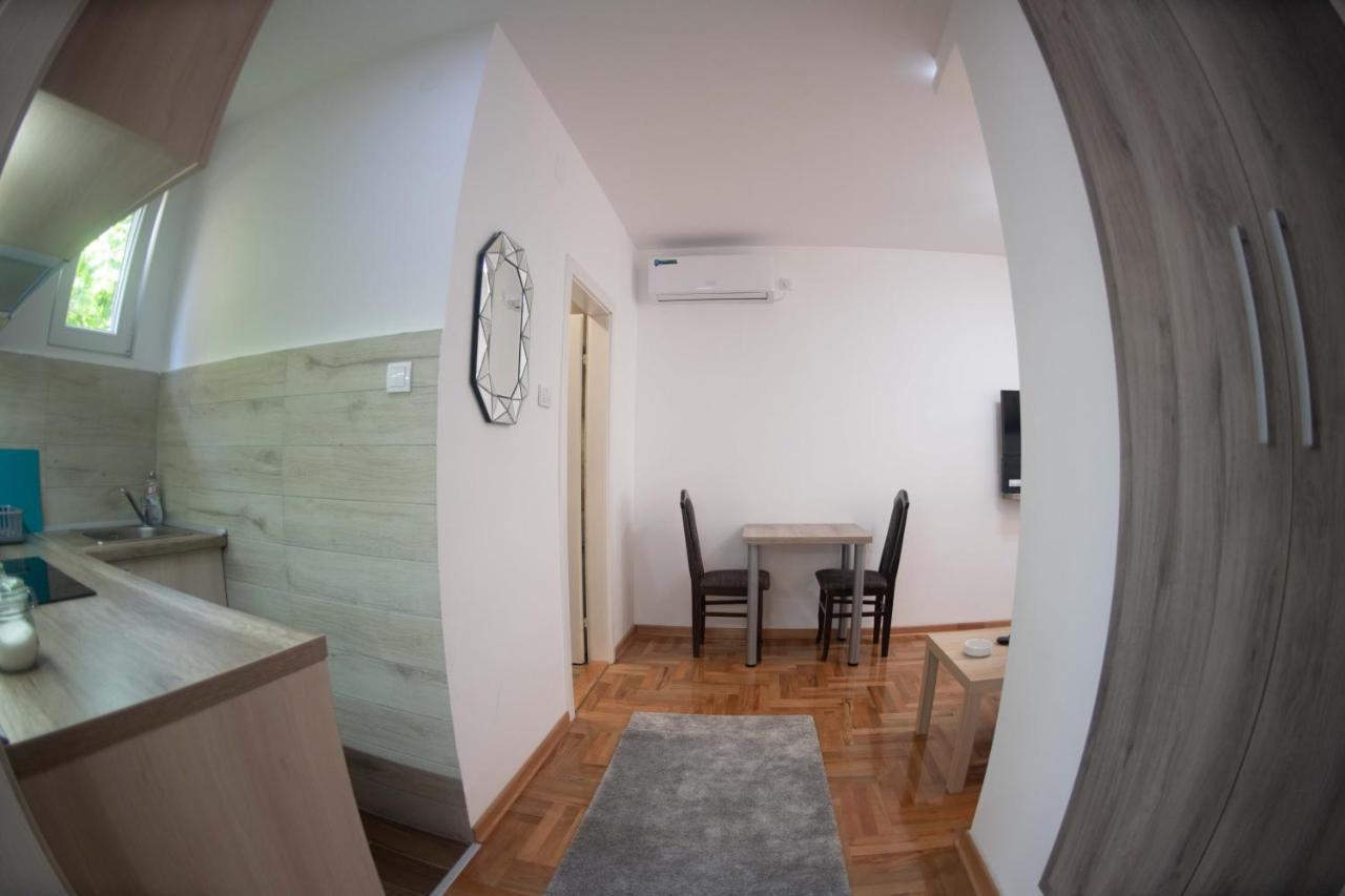 Apartman Tea 2 เบลเกรด ภายนอก รูปภาพ